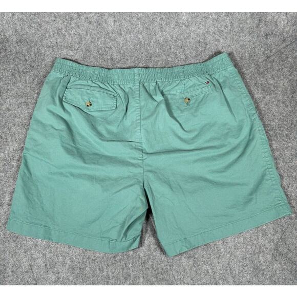Tommy Hilfiger Shorts Men's XXL Green Chino Classic Fit Golf Flag Logo Preppy - Picture 2 of 6